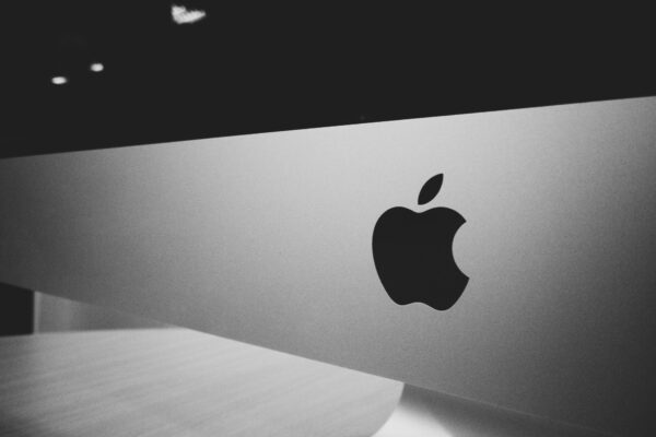 Apple Teams Up with Klarna for New Product Leasing Program