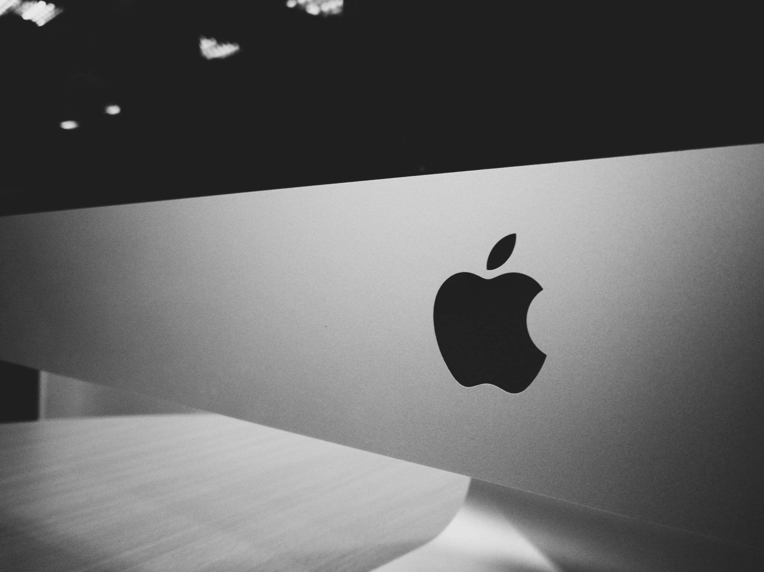 Apple Teams Up with Klarna for New Product Leasing Program
