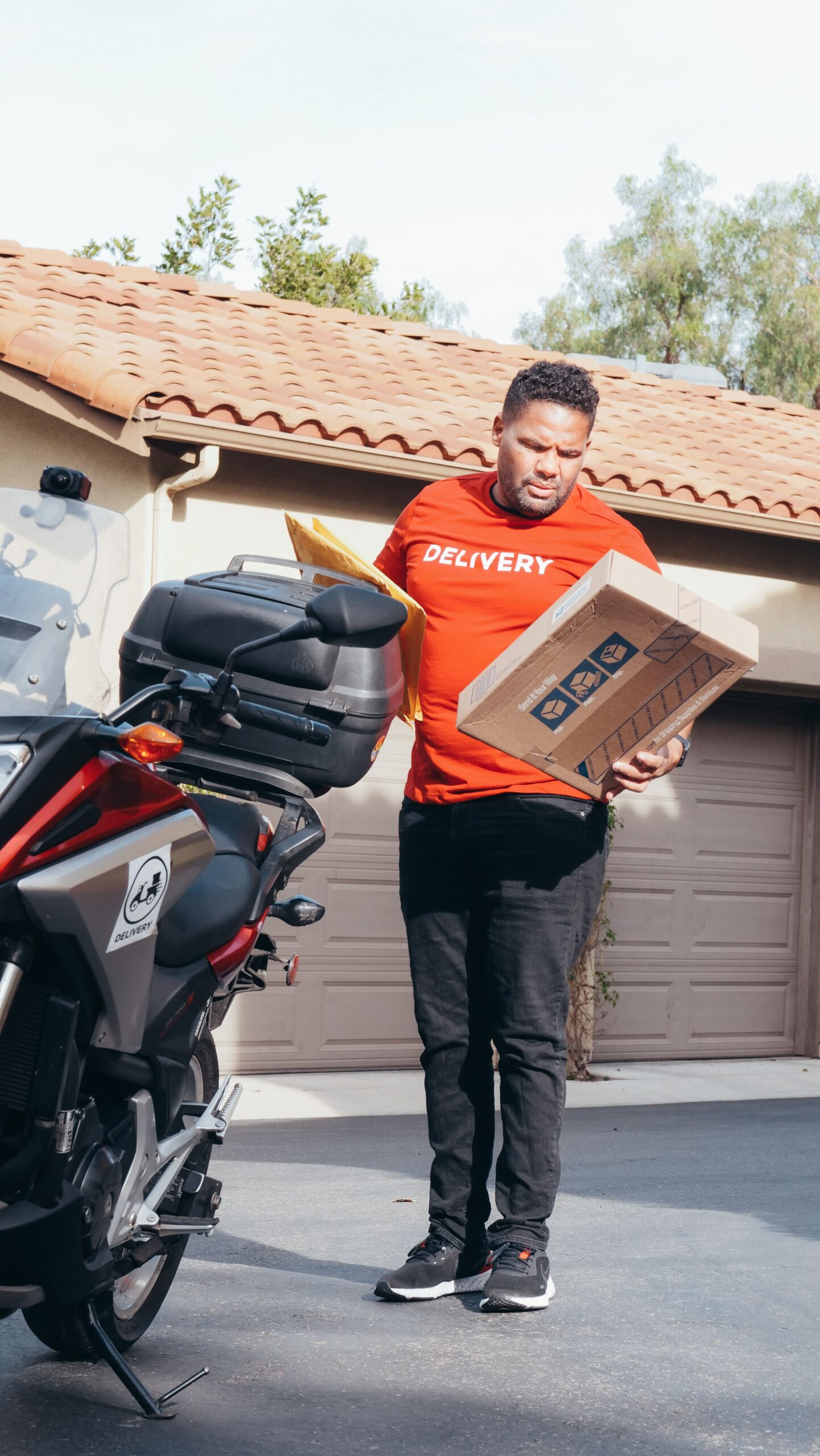 Uber Eats and Zipline drone delivery