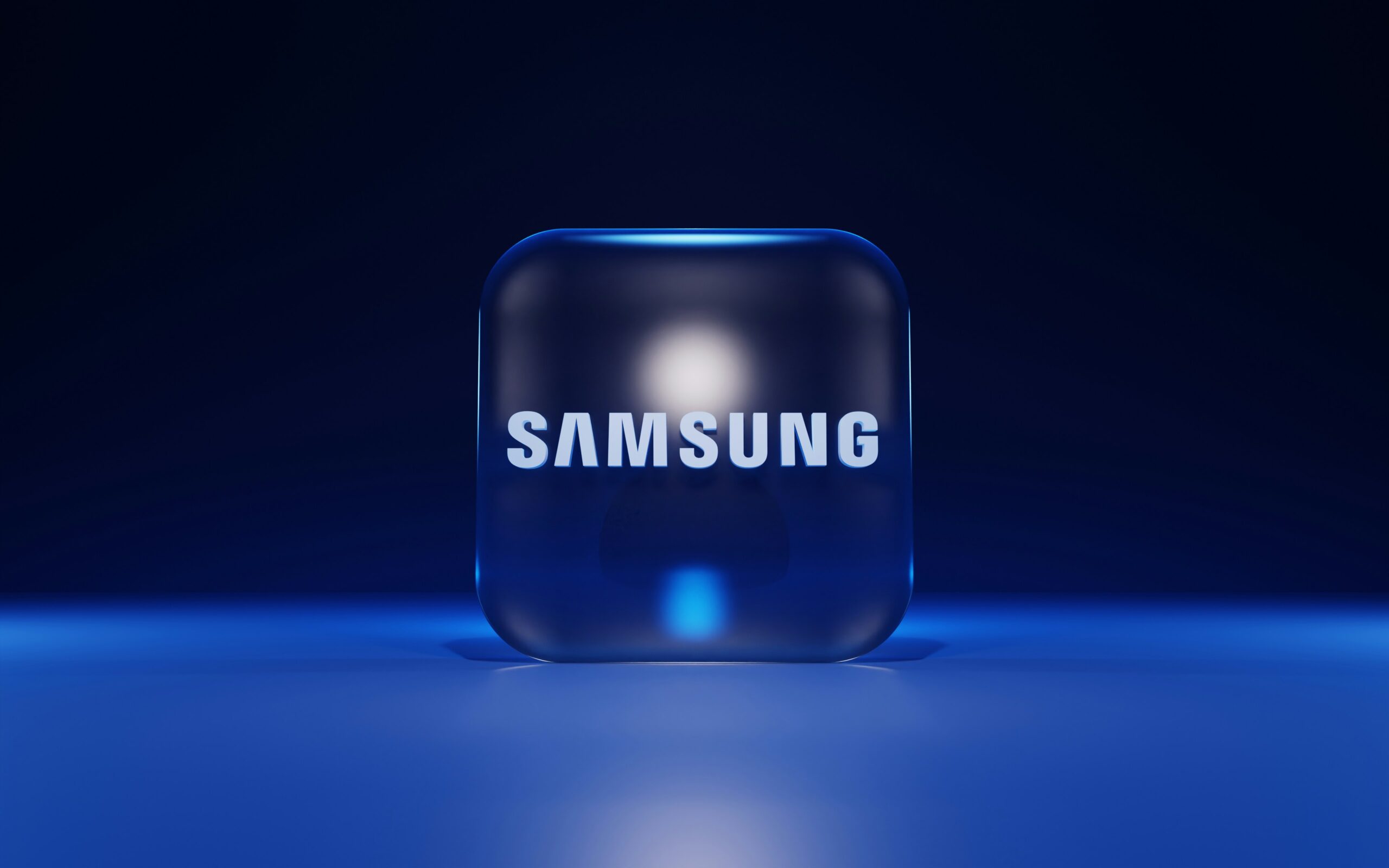 Samsung foldable iPhone challenge