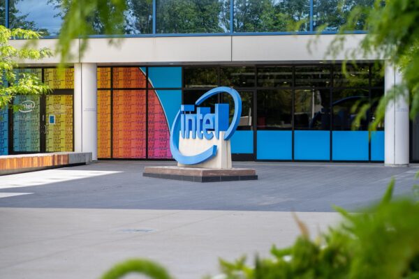 Intel Shares Plunge 25%