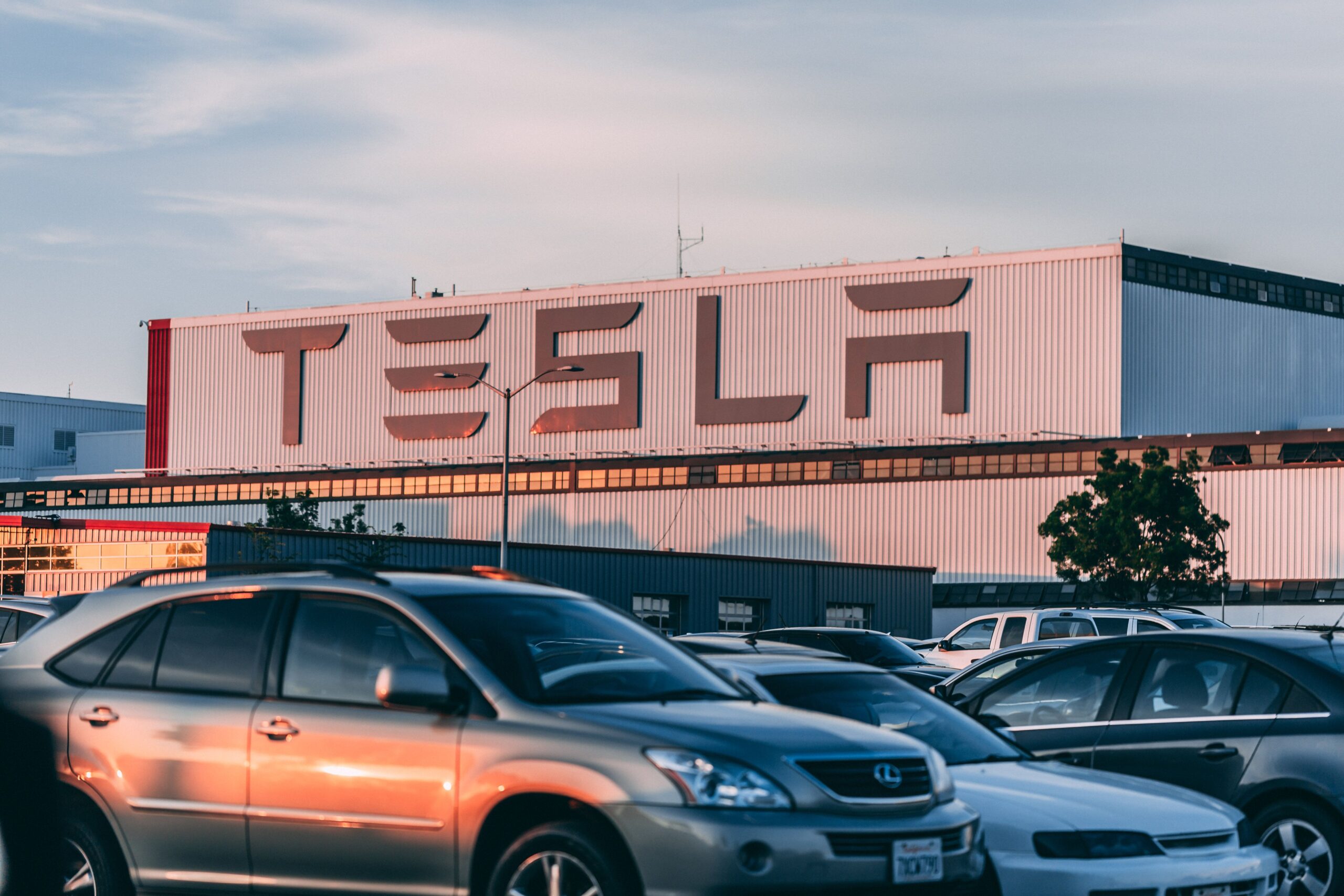 Tesla SpaceX Merger Talks